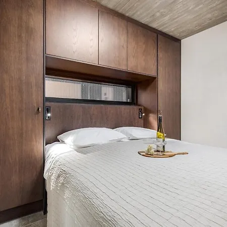 Apartment North Arctic 20a By Hilla *